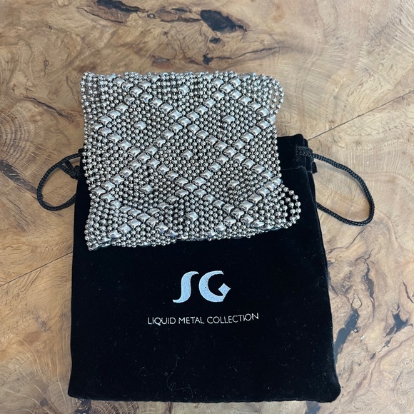 Liquid Metal Bracelet with 3 Snaps - Picture 5 of 15